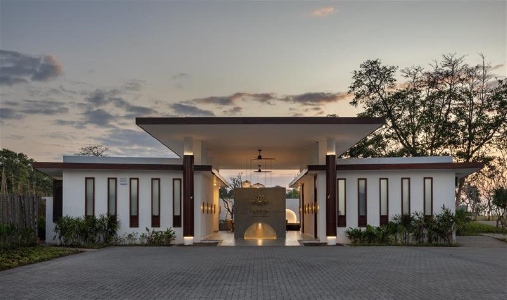 Sumitra Luxury Villas & Resort by Pramana 1/27