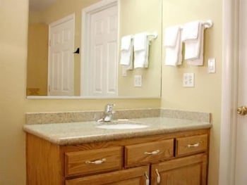 Coronada Inn and Suites 45/47