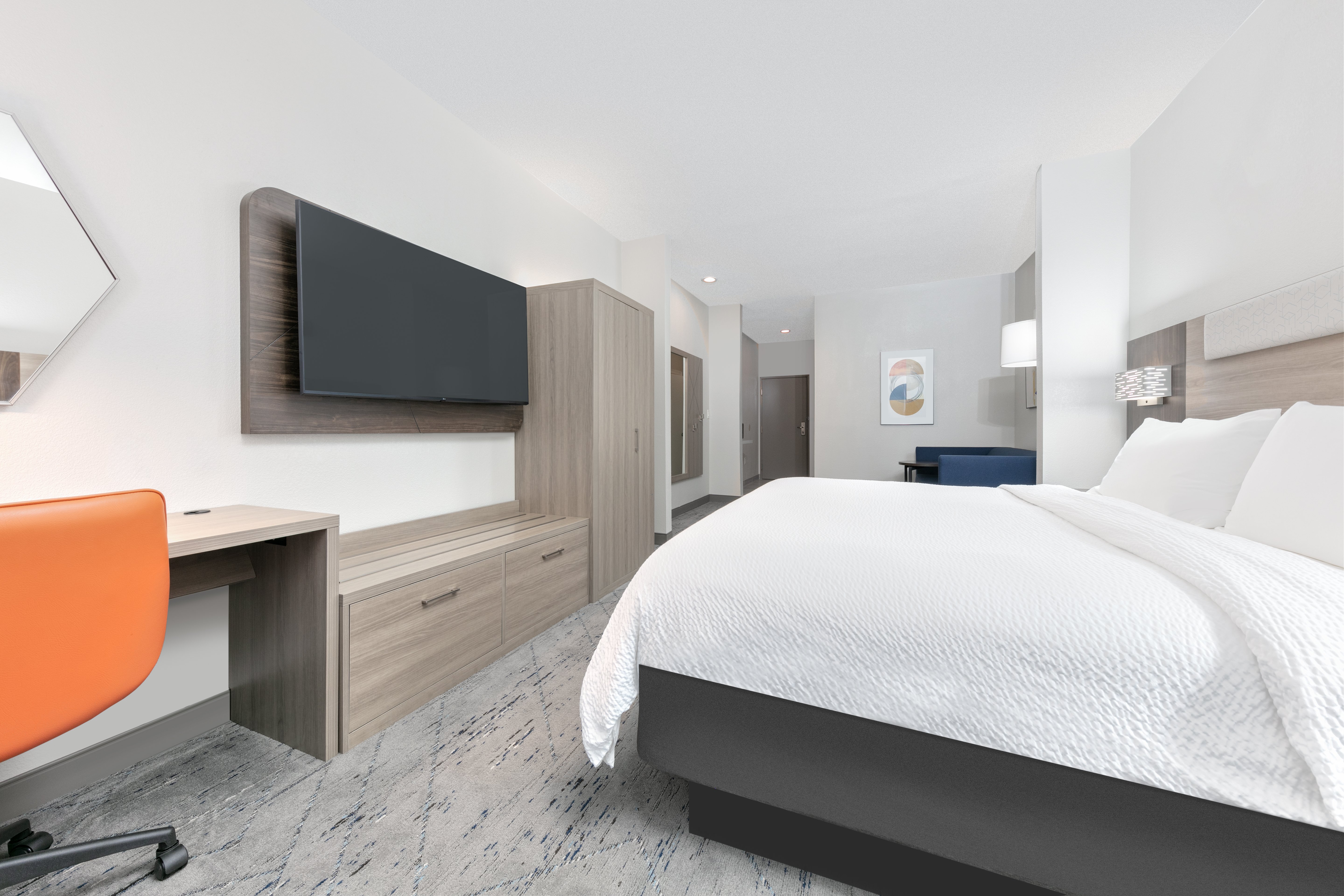 Holiday Inn Express Hotel & Suites Winnie 25/63