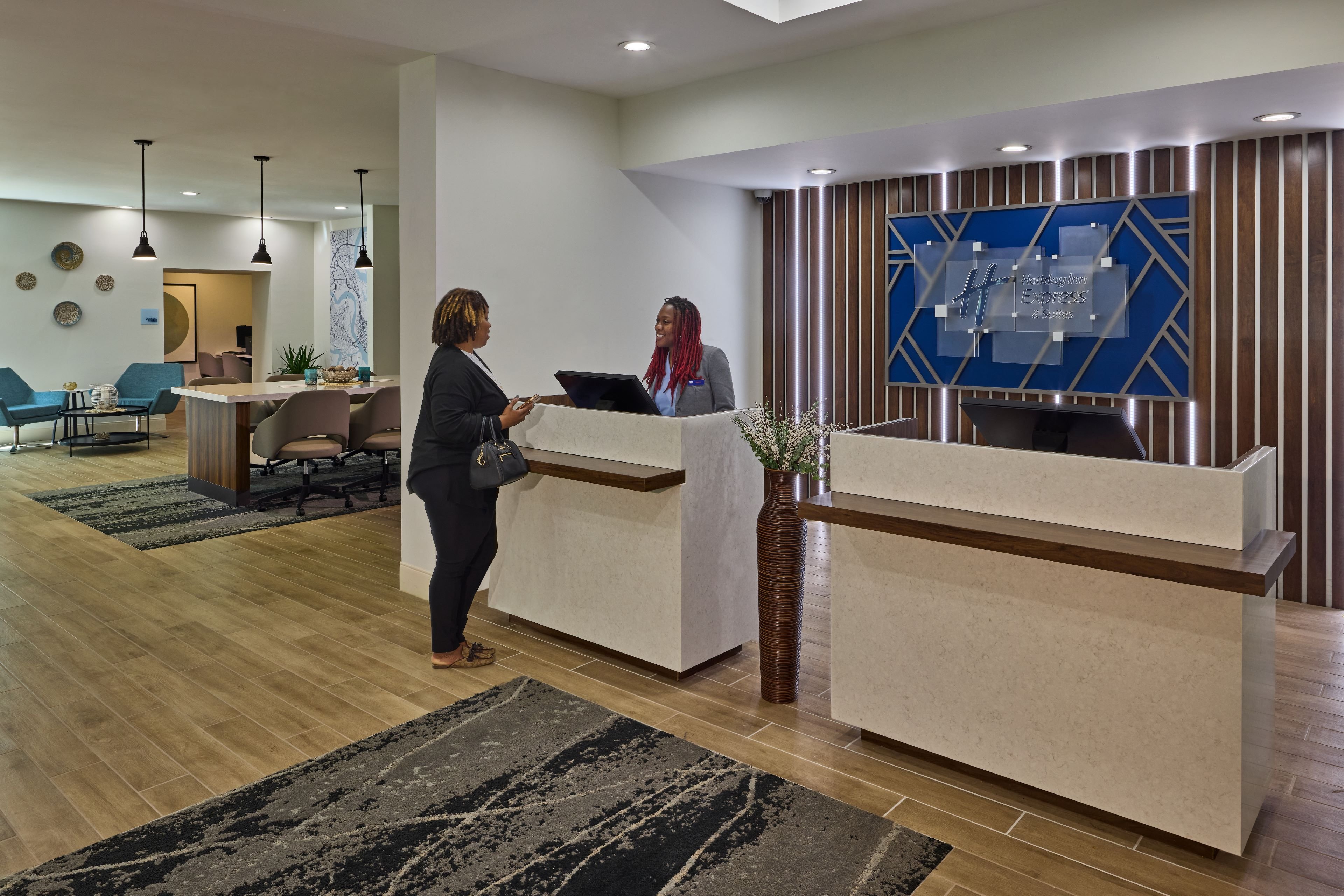 Holiday Inn Express & Suites Charleston Dwtn - Westedge, an IHG Hotel 7/34