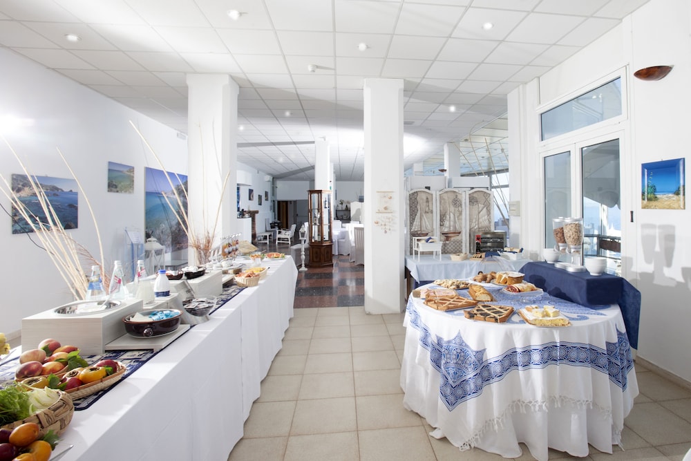La Caletta Hotel 48/72