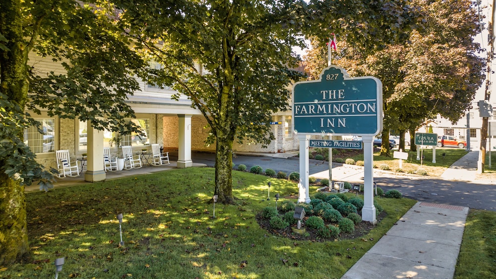 The Farmington Inn &amp; Suites 51/54