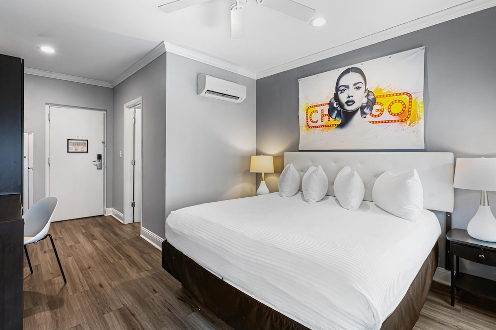 STANDARD, KING BED