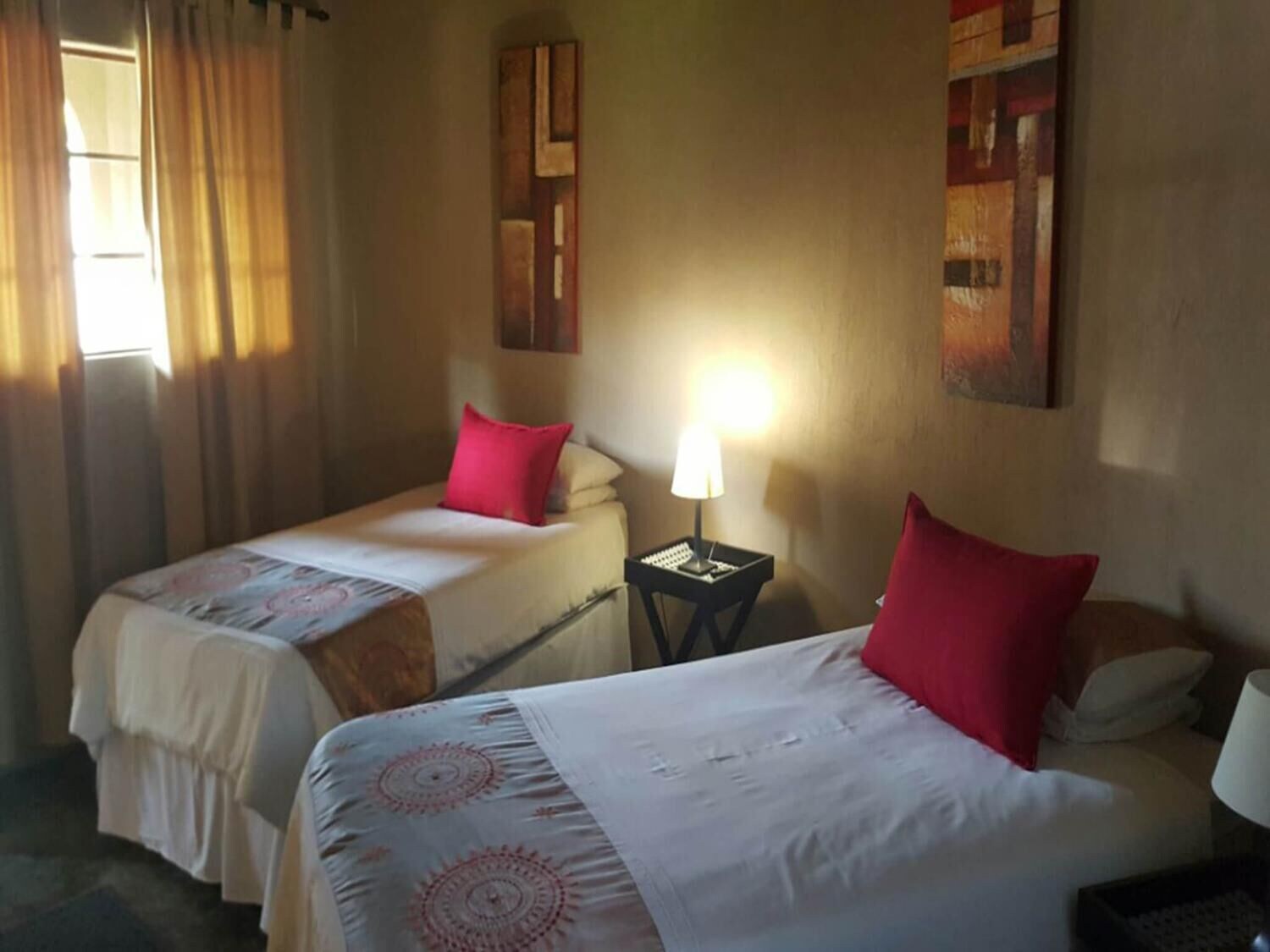 The Lion Chalet, Twin Beds