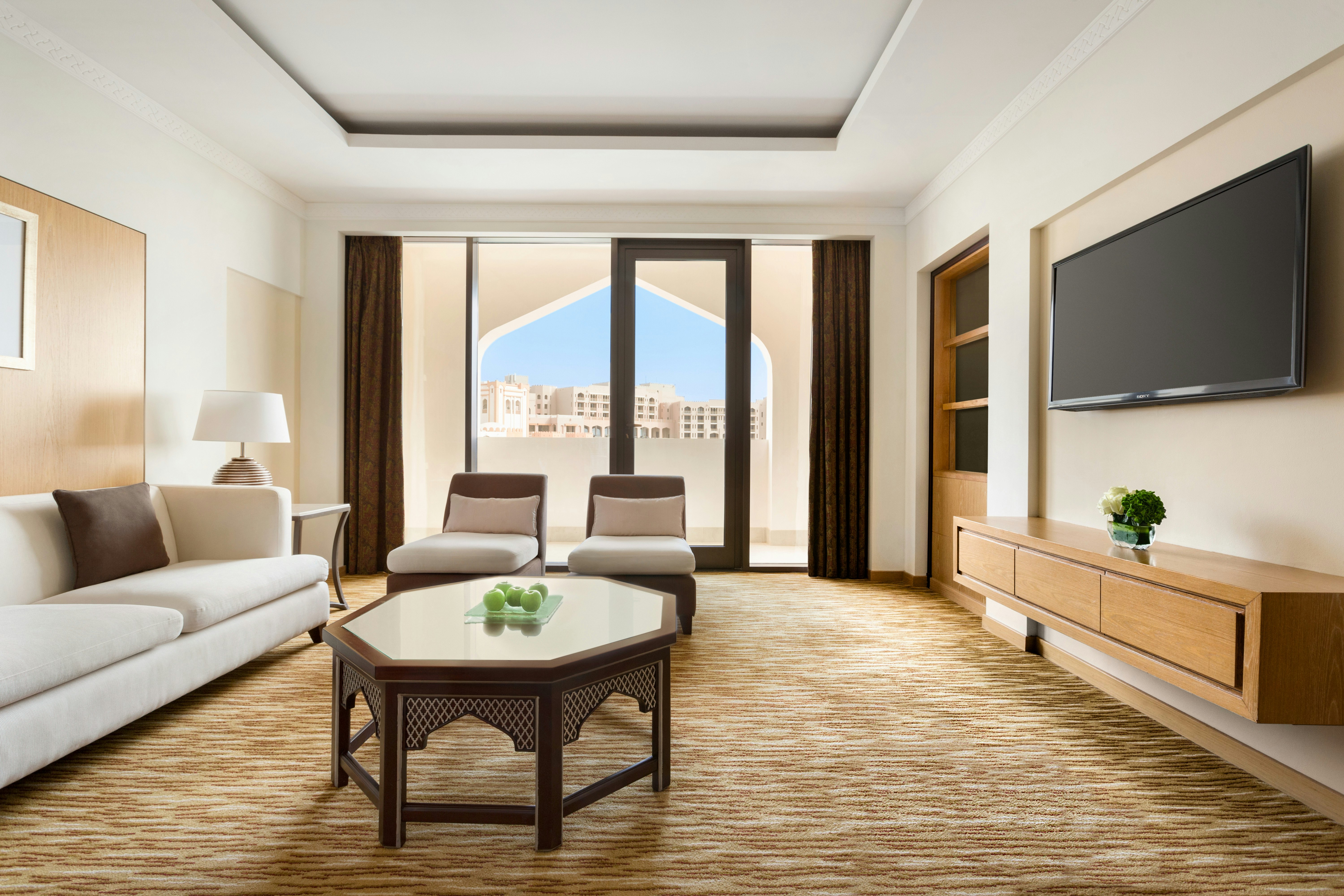 Hilton Muscat Al Bandar 25/50