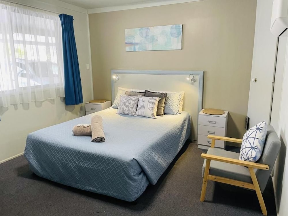 Hatton Vale Motel 12/41