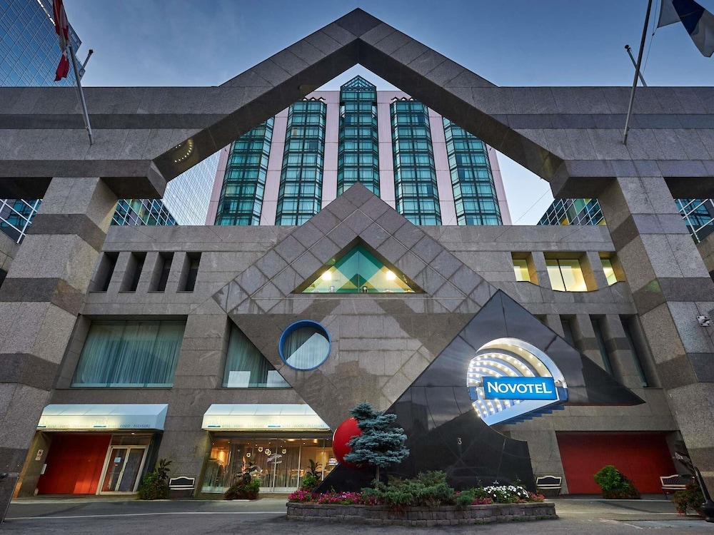 Novotel Toronto North York in TORONTO