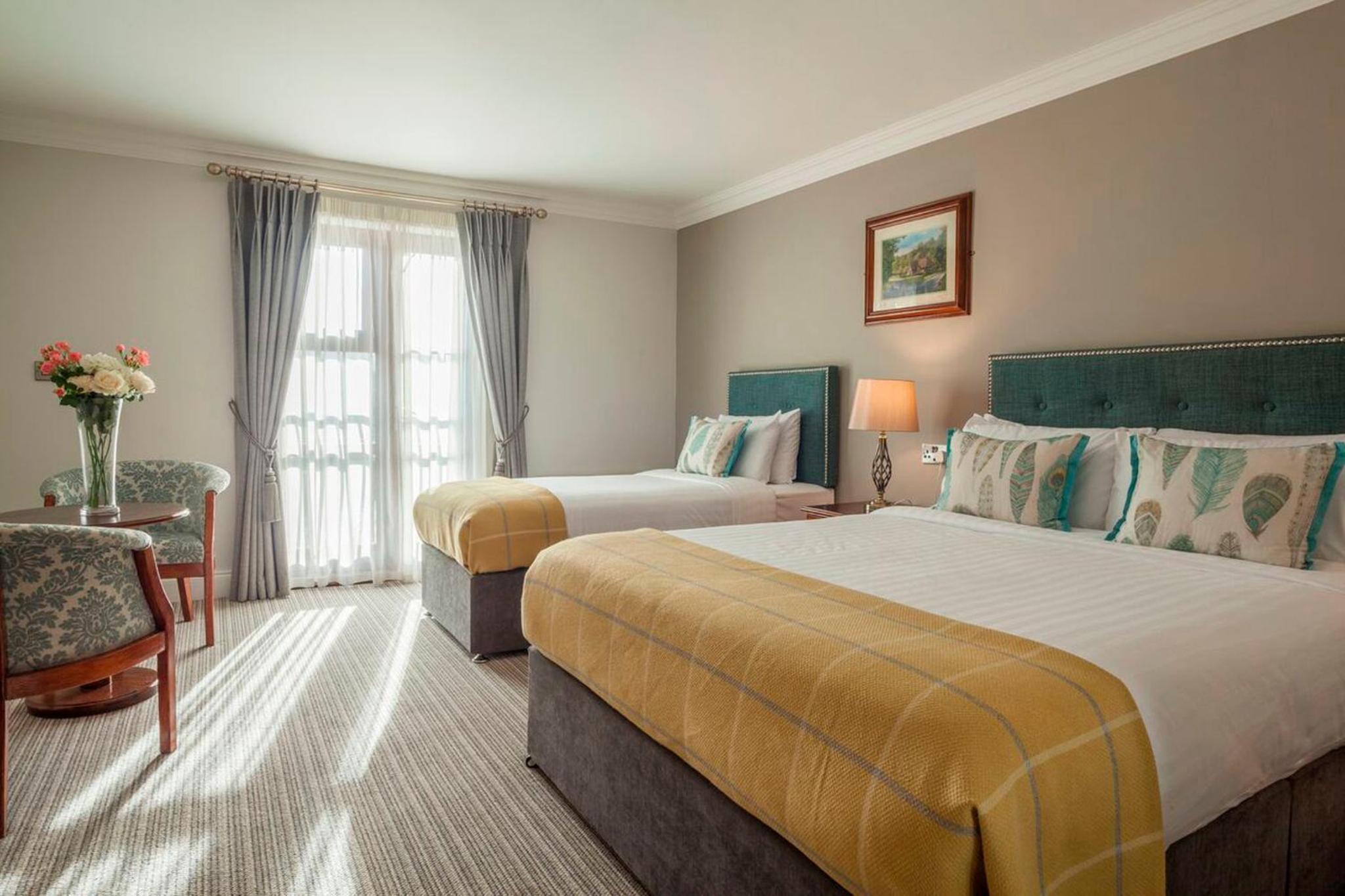 Room, Triple