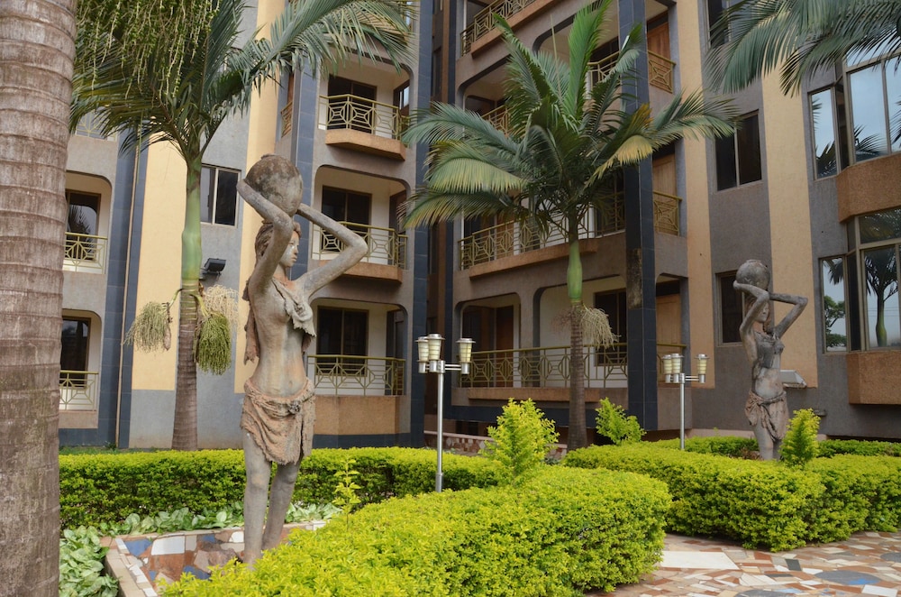 Prestige Hotel Suites 44/50