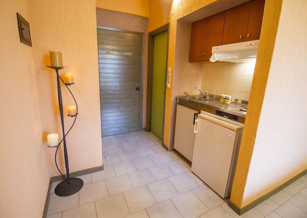 Lycasti Maisonettes 40/41