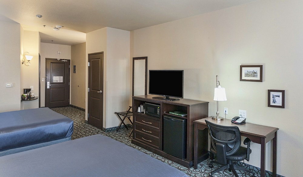 Park Point Marina Inn 28/72