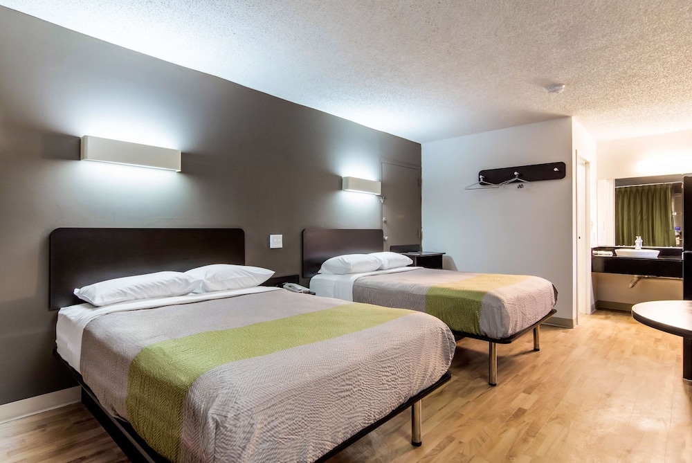 Studio 6 Extended Stay - Lagrange, GA 33/50
