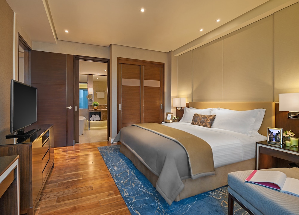 2 BEDROOMS, EXECUTIVE