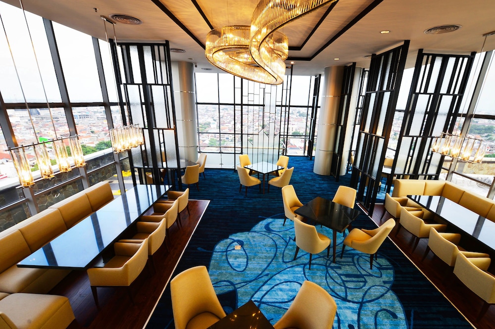 Gumaya Tower Hotel Semarang 56/73