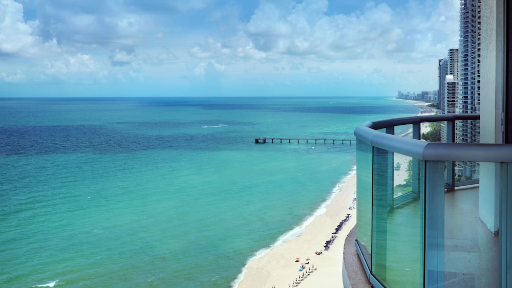 Sole Miami A Noble House Resort 65/67