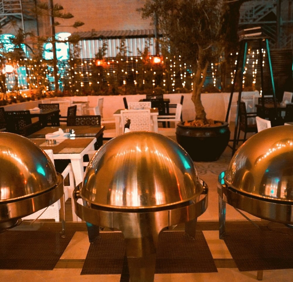 RUM HOTELS - AL WALEED 33/66