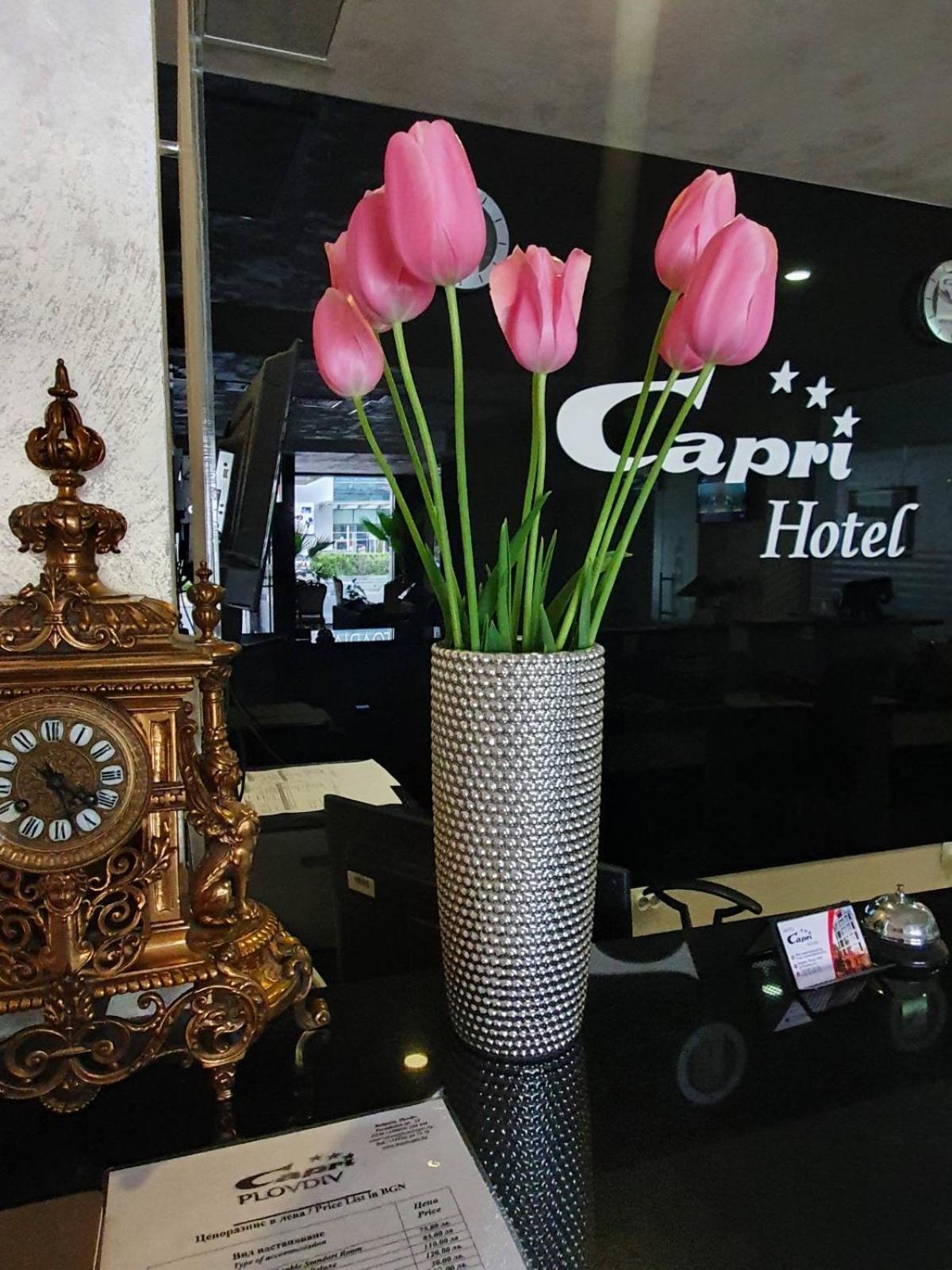 Hotel Capri 6/35