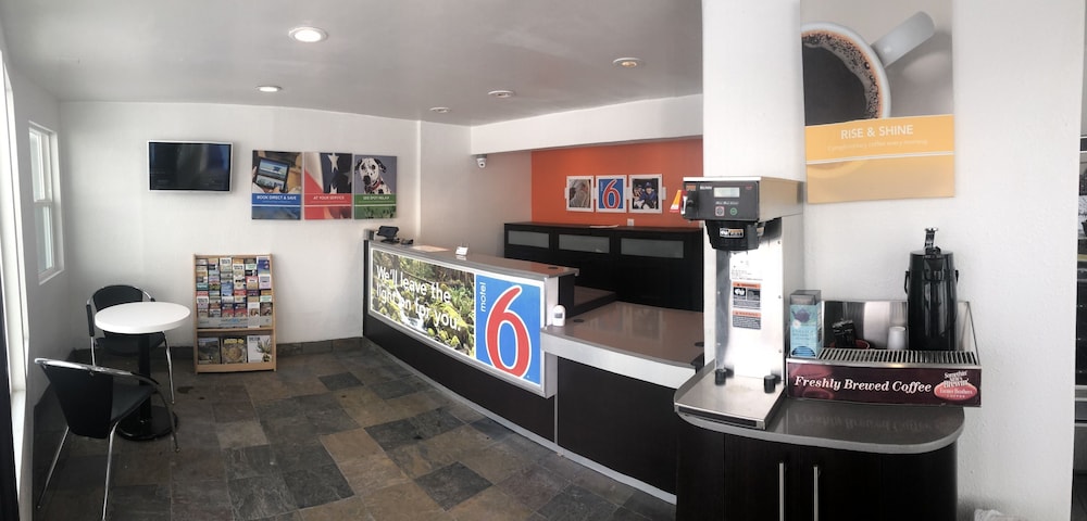 Motel6 Pendleton, OR - West 8/44