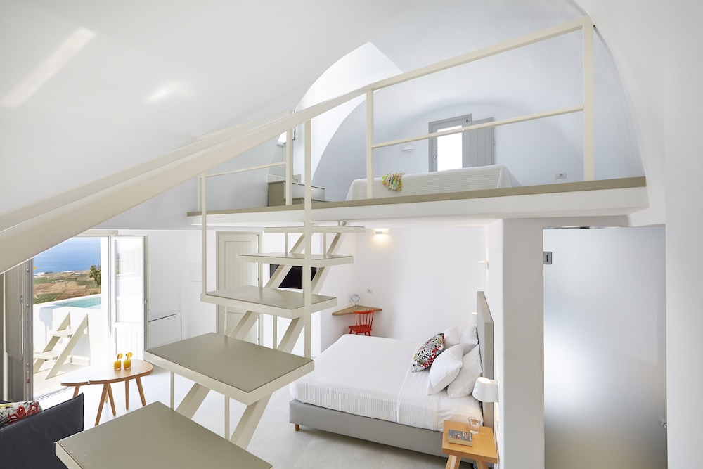 APERANTO SUITES 32/70