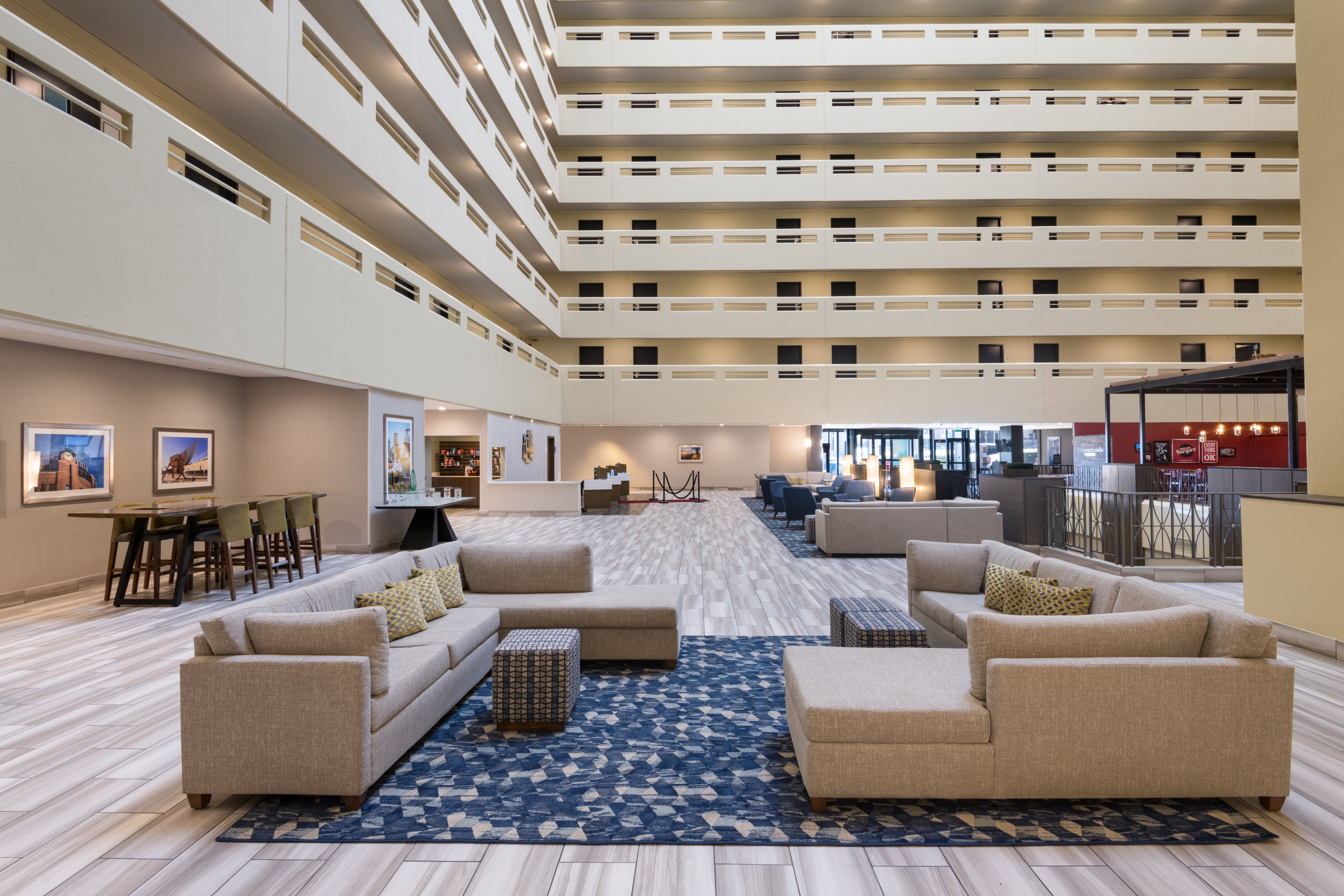 Holiday Inn Denver East Stapleton 34/67