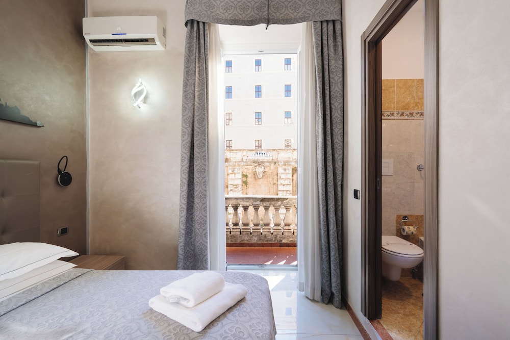 Adas Hotel 26/80