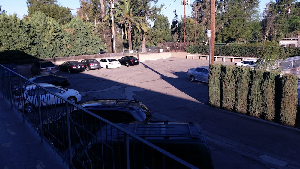Kona Inn Motel Anaheim 34/42