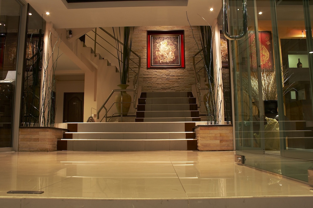 Grand Pinnacle Suvarnabhumi 6/48