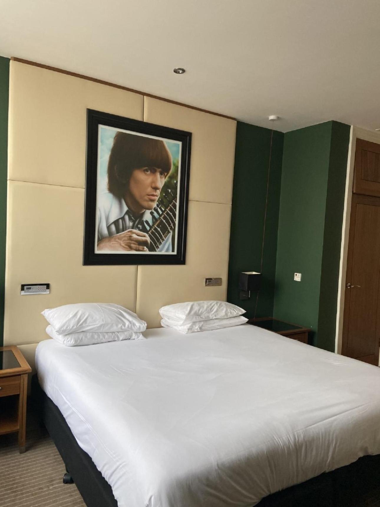 Room, Double Bed, Accessible