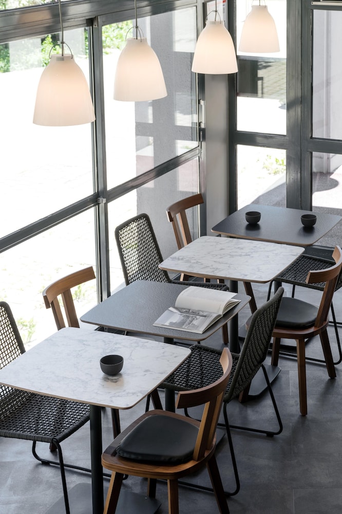 Ibis Annecy Cran Gevrier Hotel 55/68