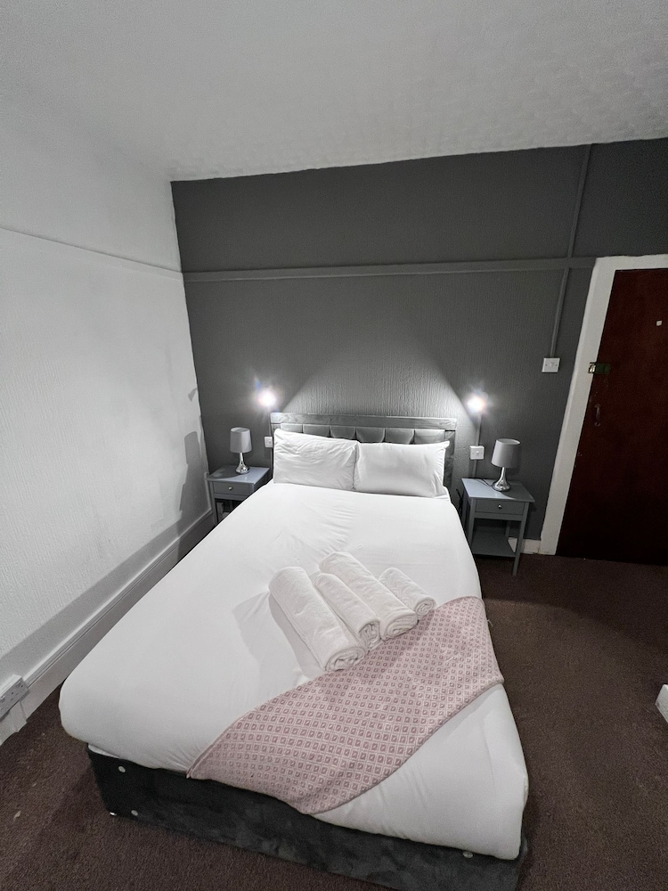 OYO Harbour Hotel 34/61