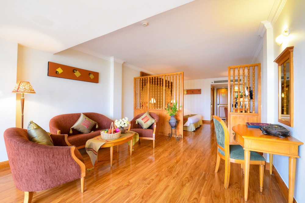ANGKOR CENTURY RESORT AND SPA 63/78