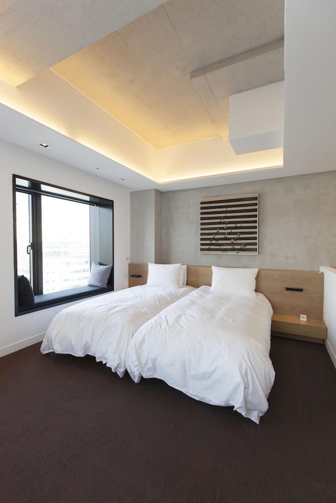Stay B Myeongdong 15/50