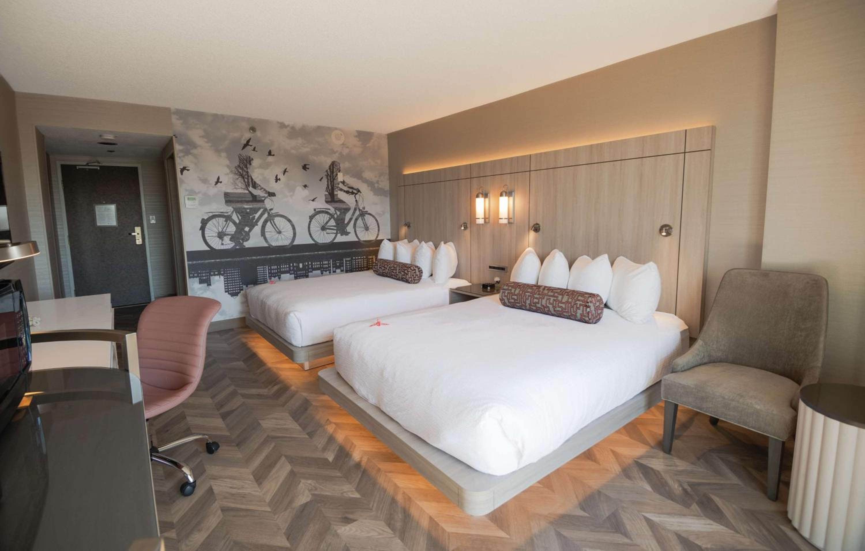 غرفة بسريرين كوين، Coast Victoria Hotel Marina By Apa 6/7