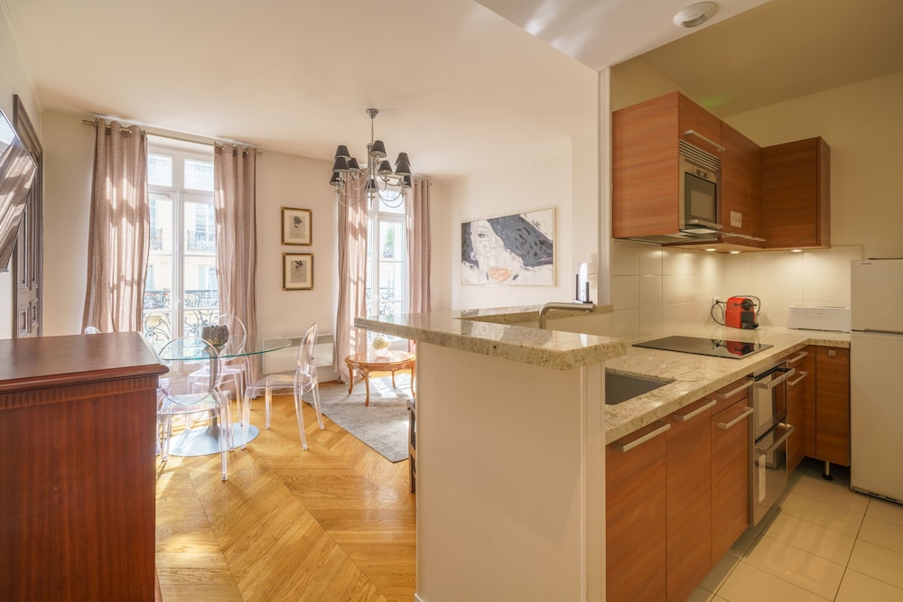Apartments Du Louvre - Le Marais 5/50