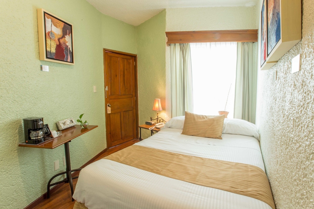 Portico Cultural Hotel 16/63