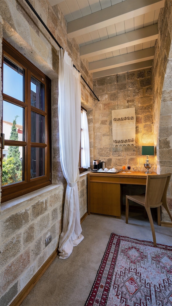 Kakkini Porta Rossa Exclusive Suites 11/50
