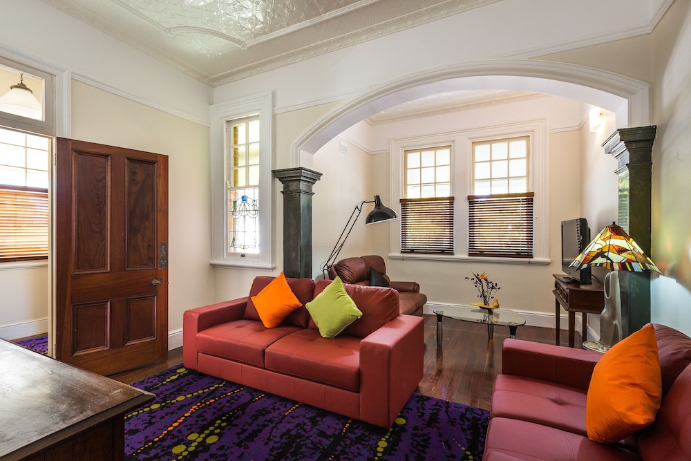 Cumquat House 39/58