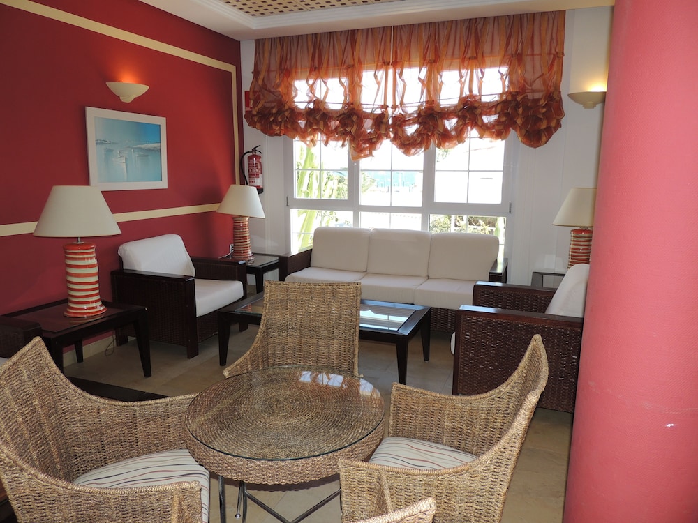 Punta Del Cantal Hotel Suites 23/48