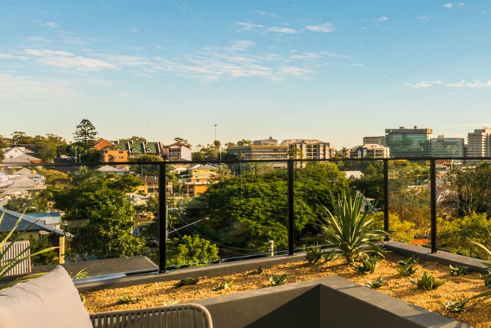 Kennigo Hotel Brisbane 44/50