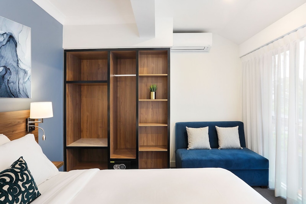 Killara Hotel And Suites 26/35