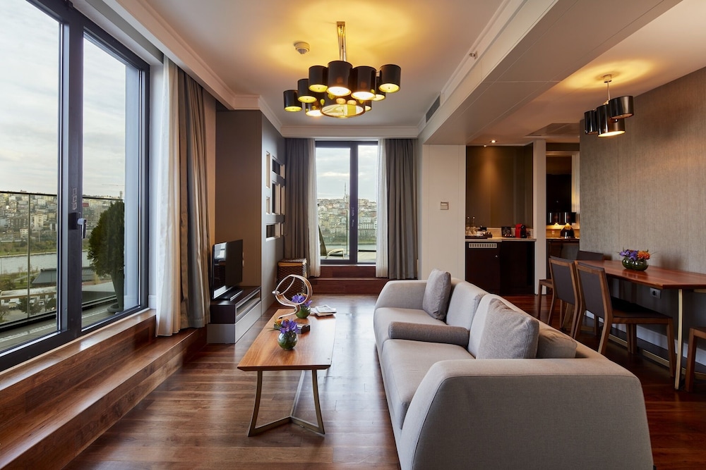 Movenpick Hotel Istanbul Golden Horn 51/89