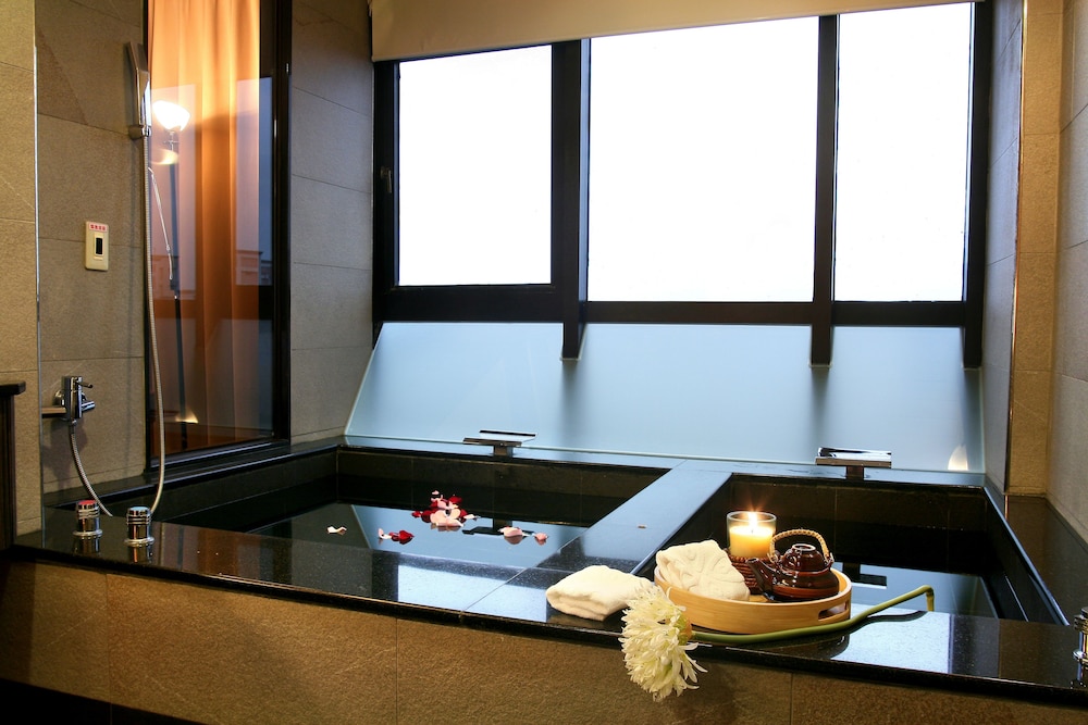 Resort One Hotel 26/37