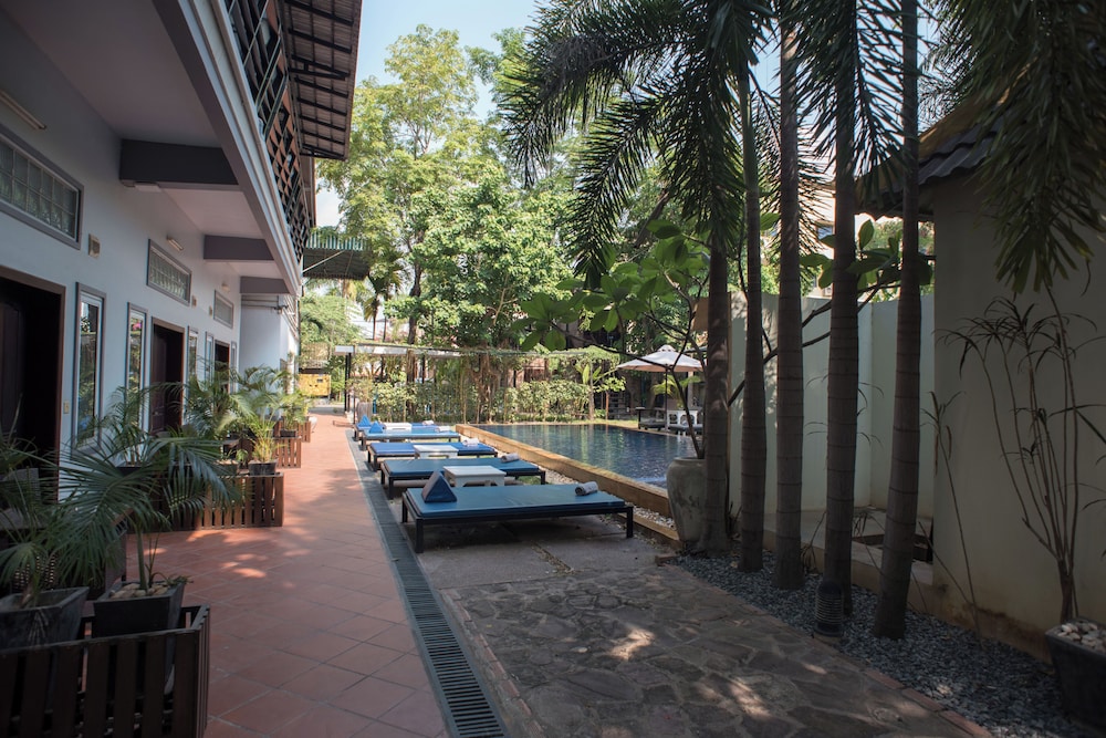 The Local Time Village 44/50