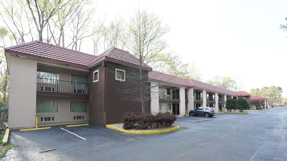 Motel6 Atlanta, GA - Atlanta Airport East 7/50