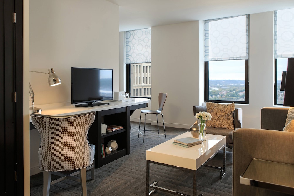 Renaissance Cincinnati Downtown Hotel 33/56