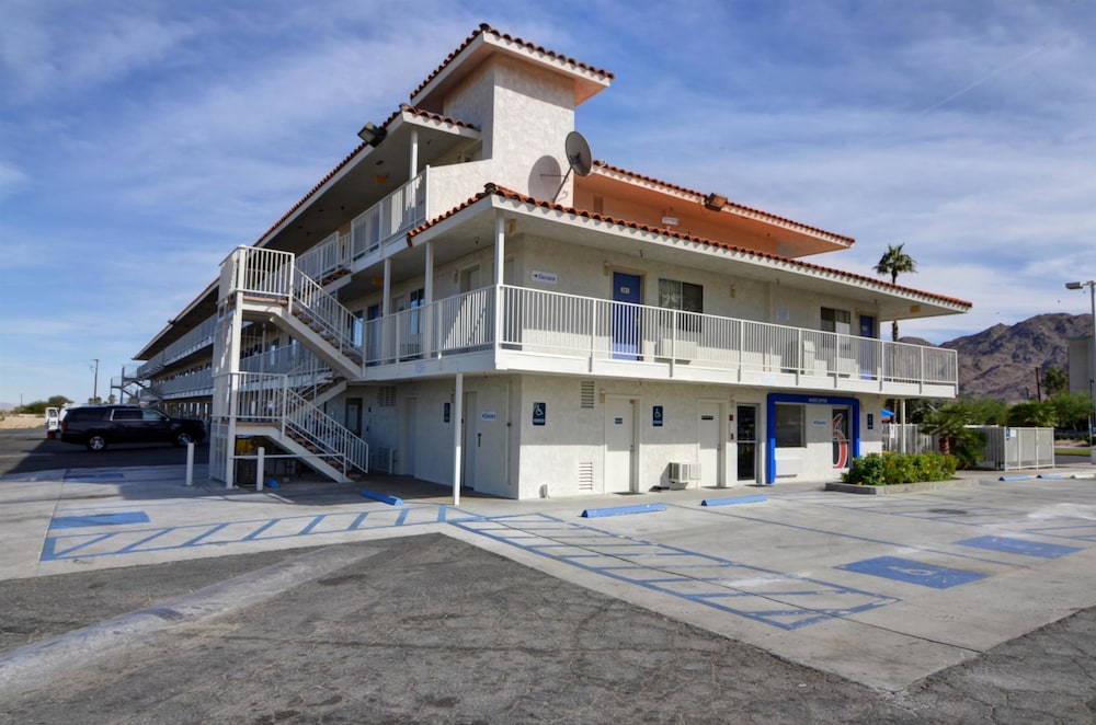 Motel6 Twentynine Palms, CA 32/43