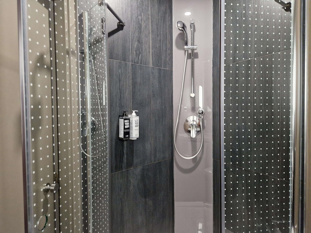 ibis Aktobe Hotel 49/50