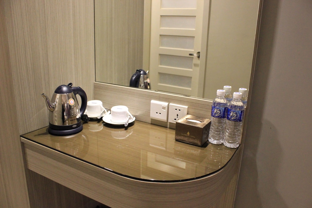 Livingston Hotel Sandakan 25/57