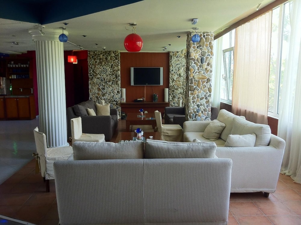 Oceanida Bay Hotel 34/51