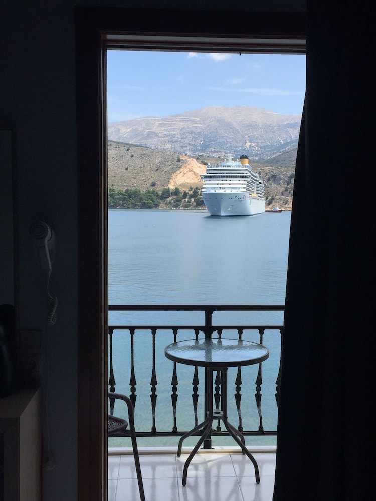 Aggelos Hotel 46/50